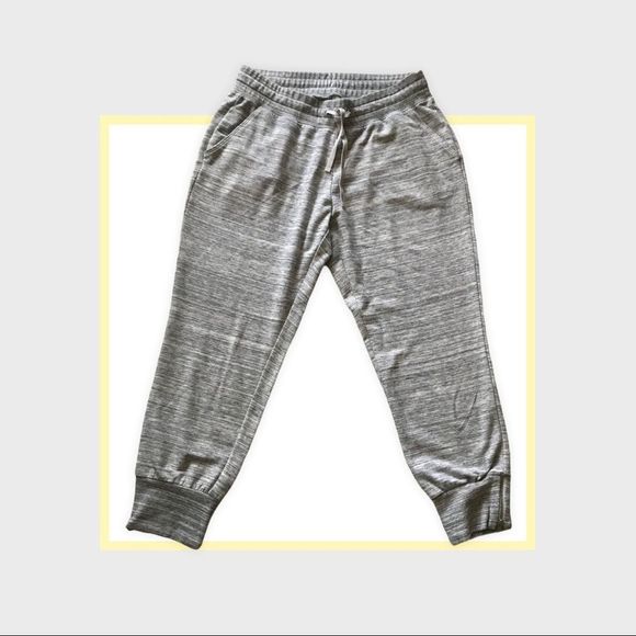 NY & C Athleisure Set Gray & White Short Sleeve Top Mid Calf Pants Size S - Picture 4 of 7